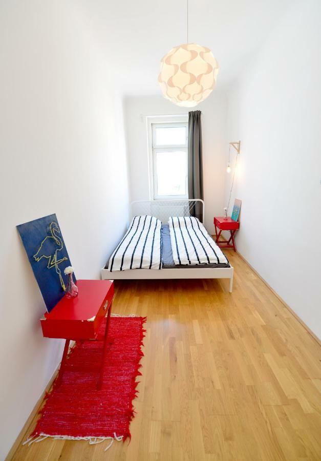 Bedrooms Apartment *
